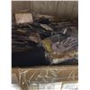 Image 8 : SHELF OF BOXES OF ASSORTED HONEY DISPENSERS, CUPCAKE CASES, SPOONS, FILTERS, AWNING HOOKS, &
