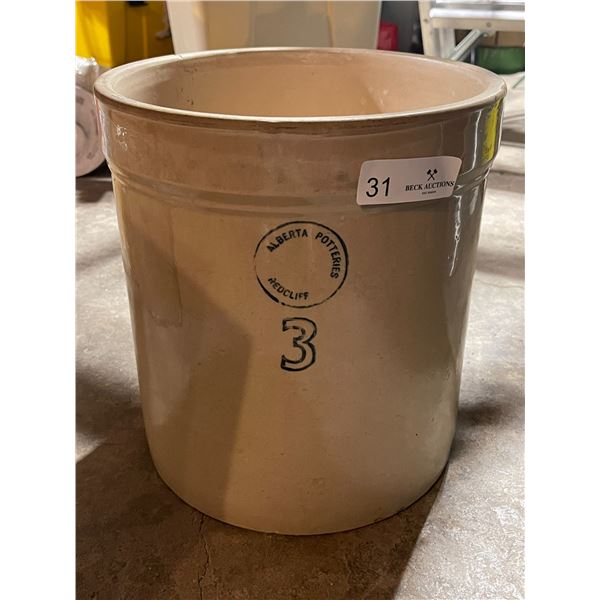 Medelta 3 Gallon Crock