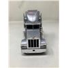 Image 3 : NEW Collector Die Cast Peterbuilt 379 1:18 no box
