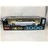 Image 1 : NEW Collector Die Cast 2000 Limousine Lincoln 1/18