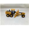 Image 3 : NEW Collector Die Cast John Deere 772CH Scraper 1/16 no box