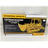 Image 1 : NEW Collector Die Cast International Harvester 175 Crawler/Dozer with 4-in-1 Bucket and ripper 1/25