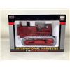 Image 1 : NEW Collector Die Cast International Harvester T-14 Gas Crawler 1/16