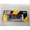 Image 2 : NEW Collector Die Cast Cat 906H Compact Wheel Loader 1/50
