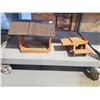 Image 1 : Lot of 2 Locally handmade bird feeder & house
