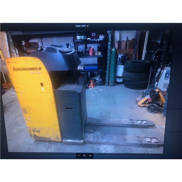 2007 pallet truck