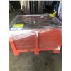 Image 1 : Plastic bin