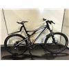 Image 2 : SANTACRUZ BLUR XE 27 SPEED FULL SUSPENSION MOUNTAIN BIKE WITH FULL DISC BRAKES