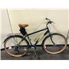 Image 2 : HUFFY ARLINGTON BLUE 7 SPEED CRUISER STYLE BIKE