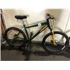 Image 2 : GREEN NO NAME 18 SPEED FRONT SUSPENSION MOUNTAIN BIKE WITH FULL DISC BRAKES