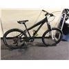 Image 2 : SPECIALIZED P2 BLACK 9 SPEED FRONT SUSPENSION MOUNTAIN BIKE WITH FULL DISC BRAKES