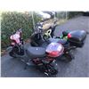 Image 1 : 3 ASSORTED ELECTRIC SCOOTER FOR PARTS