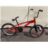 Image 2 : RED NO NAME SINGLE SPEED STUNT BIKE