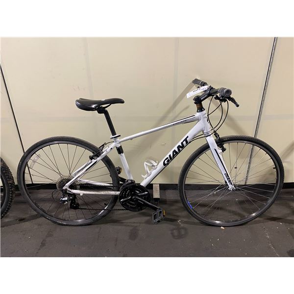 GIANT ESCAPE WHITE 24 SPEED ROAD BIKE