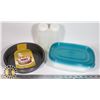 Image 1 : 4 NEW 8" CAKE PANS SOLD WITH RUBBERMAID