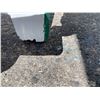 Image 2 : Wood bench needs tlc