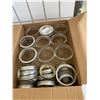 Image 1 : Canning jars and rings