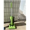 Image 1 : Dirt Devil express vacuum