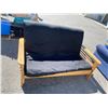 Image 1 : Futon