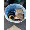 Image 2 : Storage bin and contents