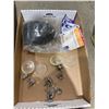 Image 1 : Knobs and shoe grips