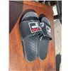 Image 1 : Fila NWT slides size 6