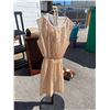 Image 1 : Dress size not shown