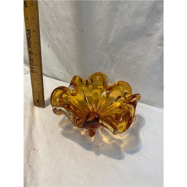 Unmarked chalet glass amber bowl/ashtray 9 inch