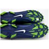 Image 5 : MARSHAWN LYNCH SIGNED NIKE CLEATS SEATTLE SEAHAWKS (LIGHT AUTO) ML Holo