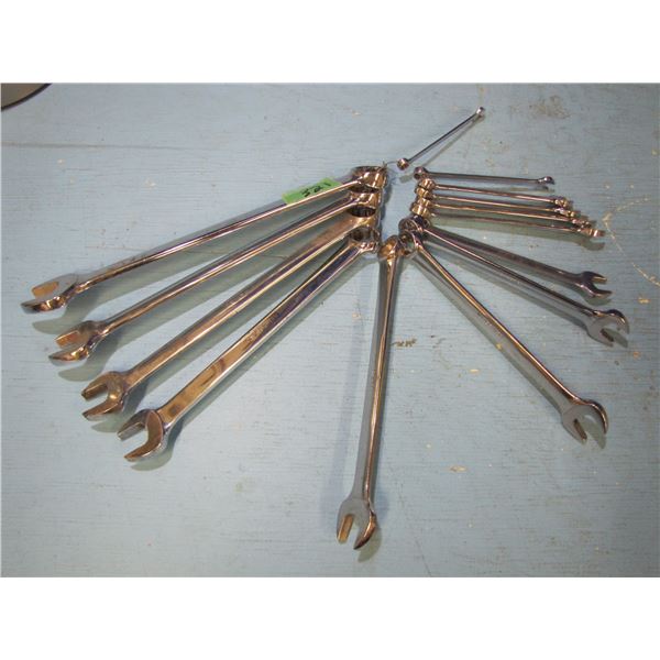 Lot of snapon combination wrenches