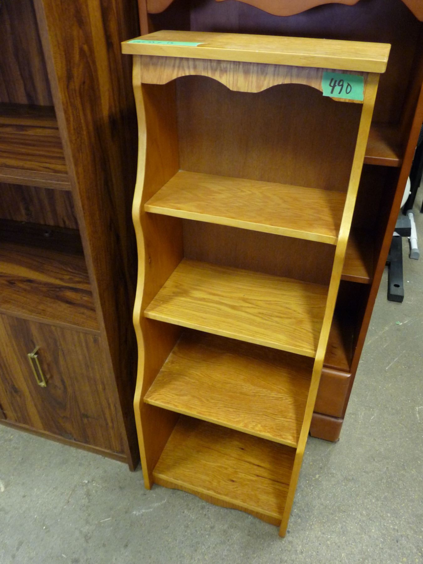 Solid wood bookshelf