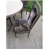 Image 2 : Kitchen table with leaf and four chairs