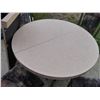 Image 3 : Kitchen table with leaf and four chairs