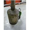 Image 4 : Track oiler oil can