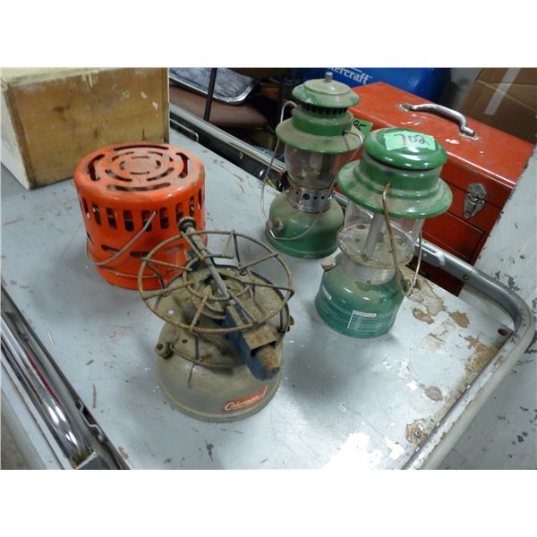 Lot with camp stoves ; catalytic heaters; lanternes; glass broken in one