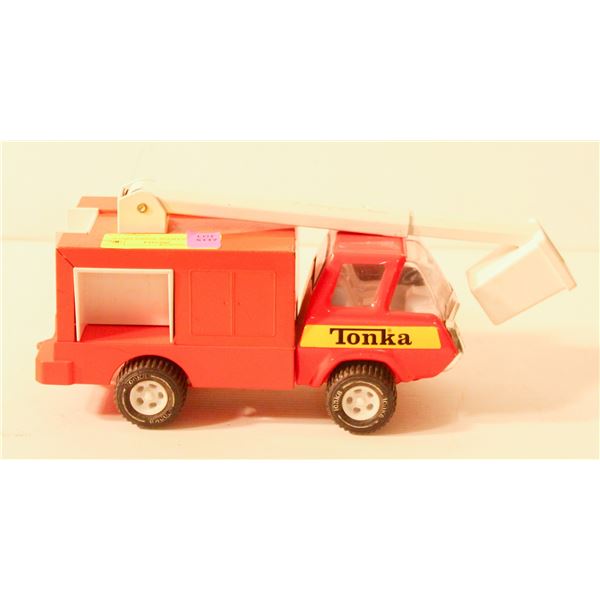 VINTAGE METAL TONKA TRUCK
