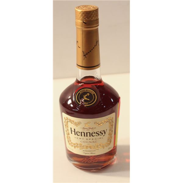 HENNESSY COGNAC 375ML 40% ALC/ VOL