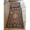 Image 1 : Rugs C