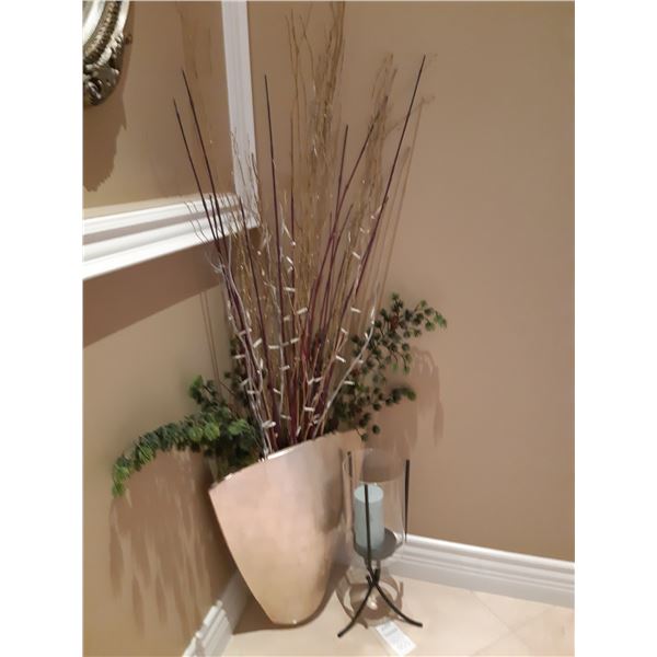 Large Gold Colored Decorative Vase & Candle Holder Cat A