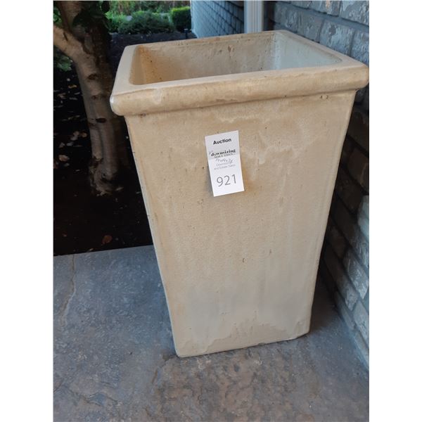 Outdoor Plant Container Cat A