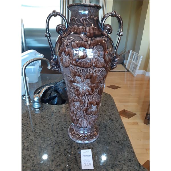 Italian Double Handled Vase Cat A