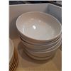 Image 11 : Pottery Barn 'Sophia' Dinnerware Cat A