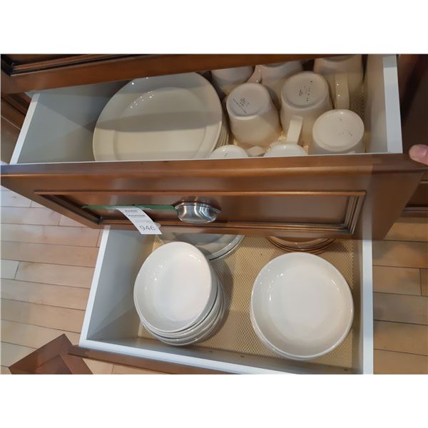 Pottery Barn 'Sophia' Dinnerware Cat A