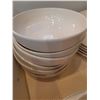 Image 4 : Pottery Barn 'Sophia' Dinnerware Cat A