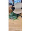 Image 1 : Office Chair Cat B