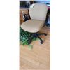 Image 2 : Office Chair Cat B