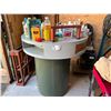 Image 1 : 42" ROUND WORK TABLE ON WHEELS