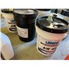 Image 1 : 2 X 20L HYDRAULIC FLUID