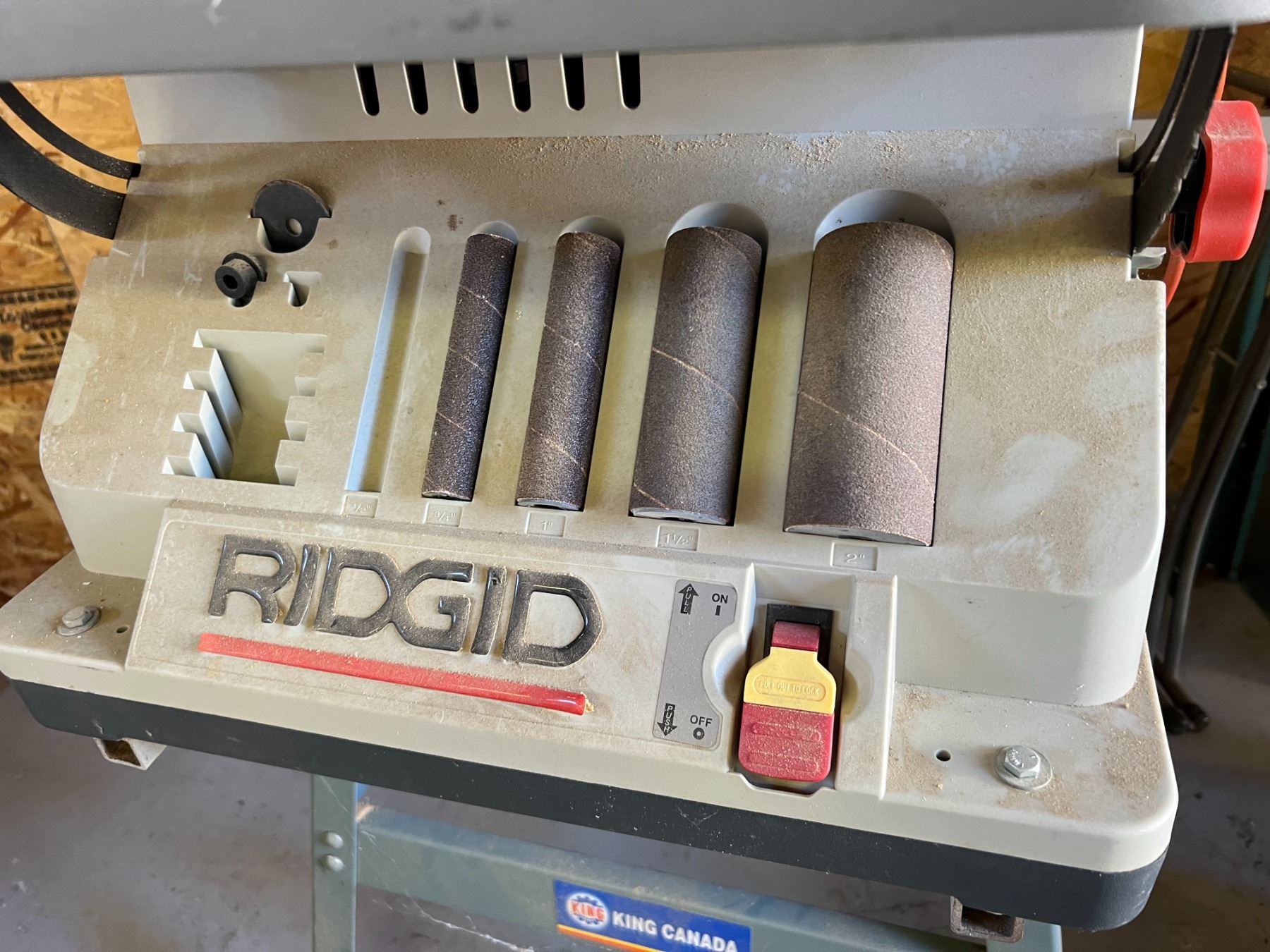 Red Star With Ridgid Edges MASTERCRAFT 10