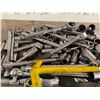 Image 2 : ASSORTED 3/8" STANDARD SOCKETS & RATCHETS